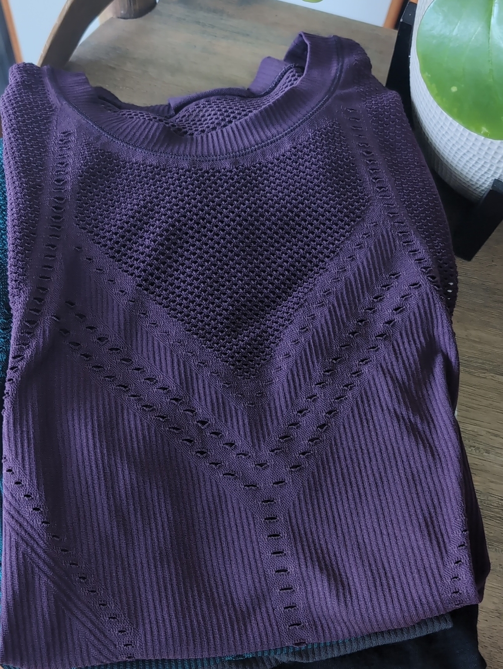 Athleta Tank Tee Lot Of 7 Oxygen Renew Graphic Lasercut Ribbed Bundle - Picture 4 of 16